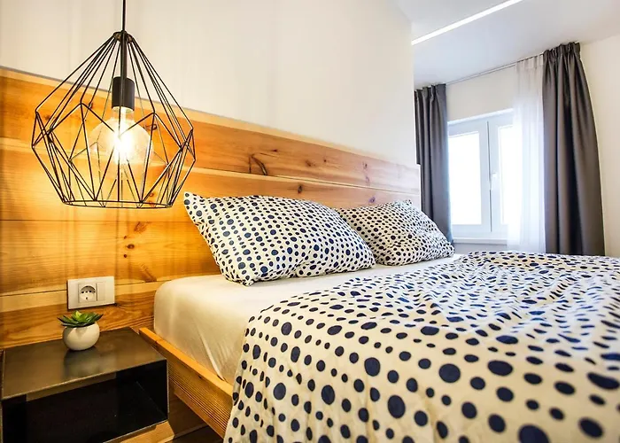 アパート Atomic 2 *