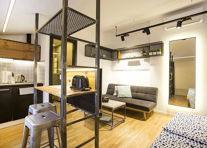 アパート Atomic 2 *